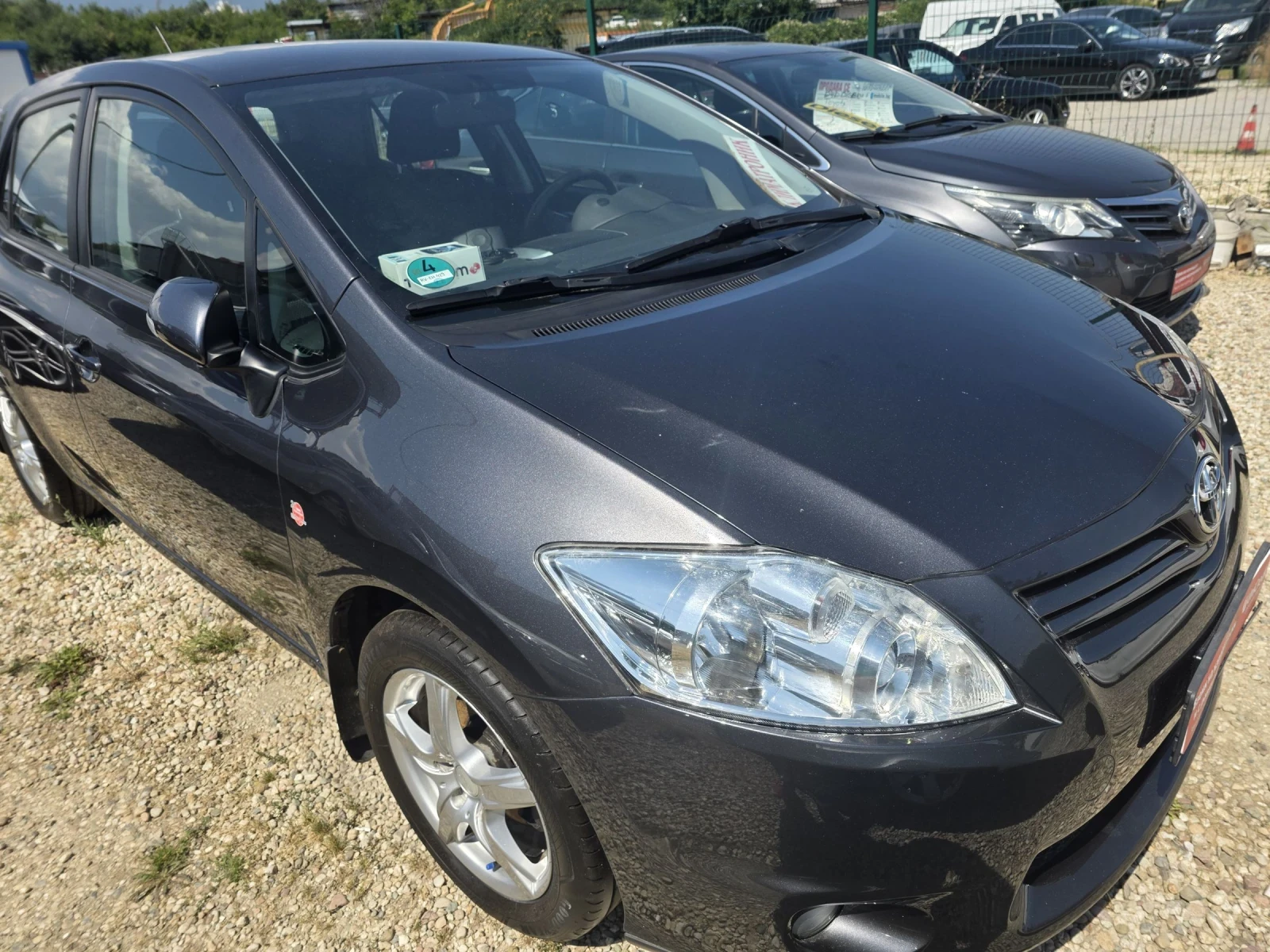 Toyota Auris 1.6 I FACELIFT, климатроник, мултиволан, темпомат, снимка 2 - Автомобили и джипове - 54743107