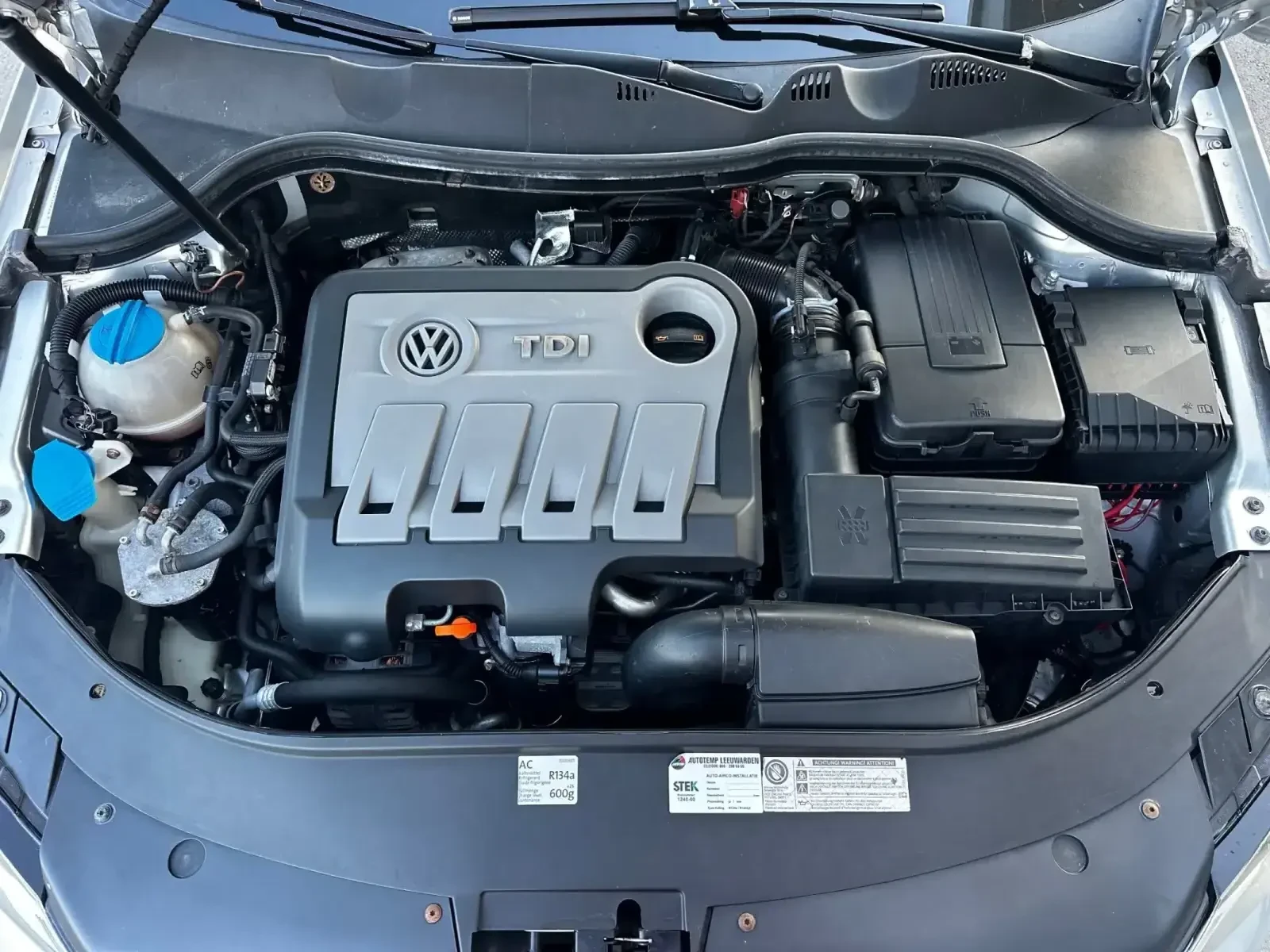 VW Passat 2.0TDI 140к.с DSG HIGHLINE, снимка 15 - Автомобили и джипове - 55157855
