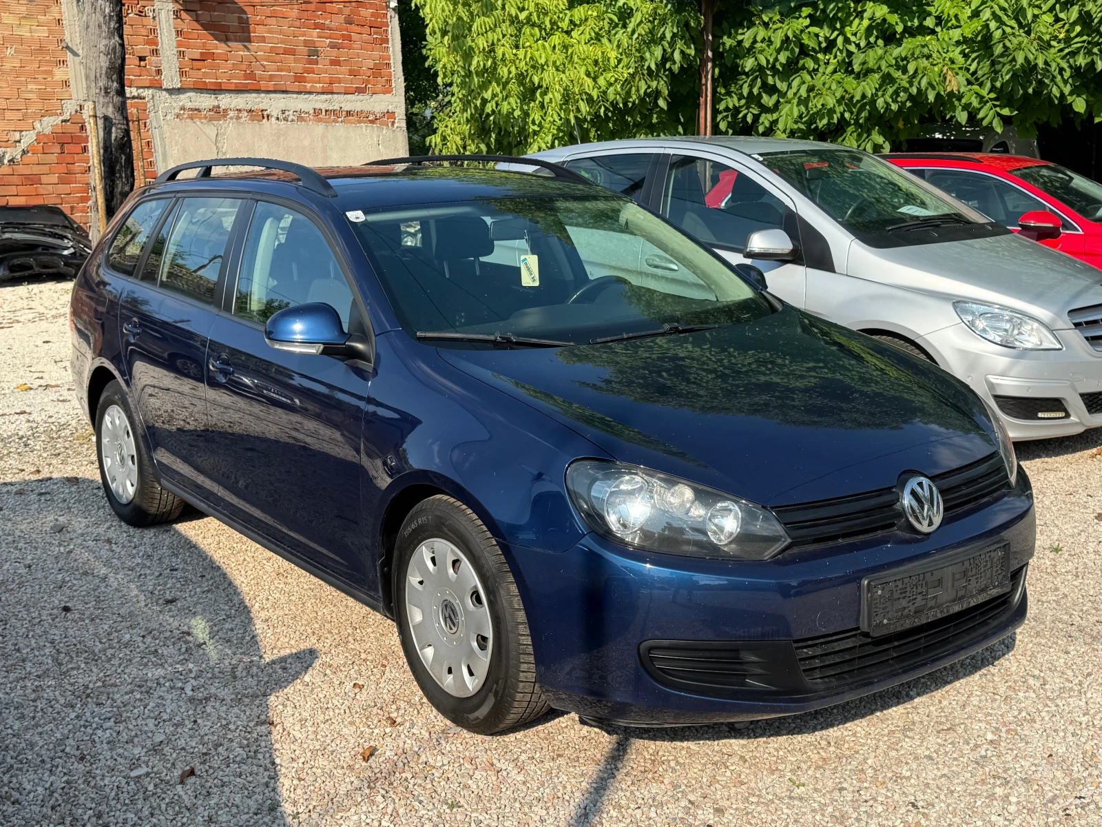 VW Golf 1.6TDI-105кс., снимка 3 - Автомобили и джипове - 55303401