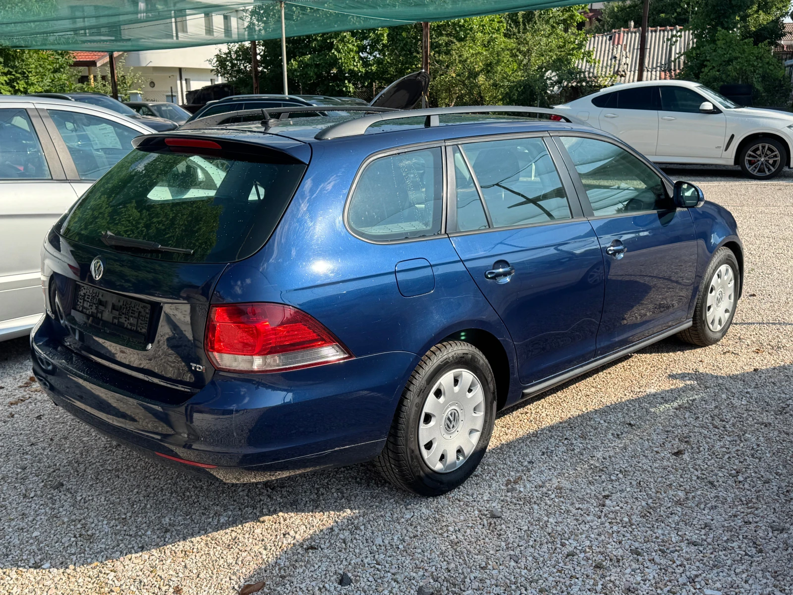 VW Golf 1.6TDI-105кс., снимка 4 - Автомобили и джипове - 55303401