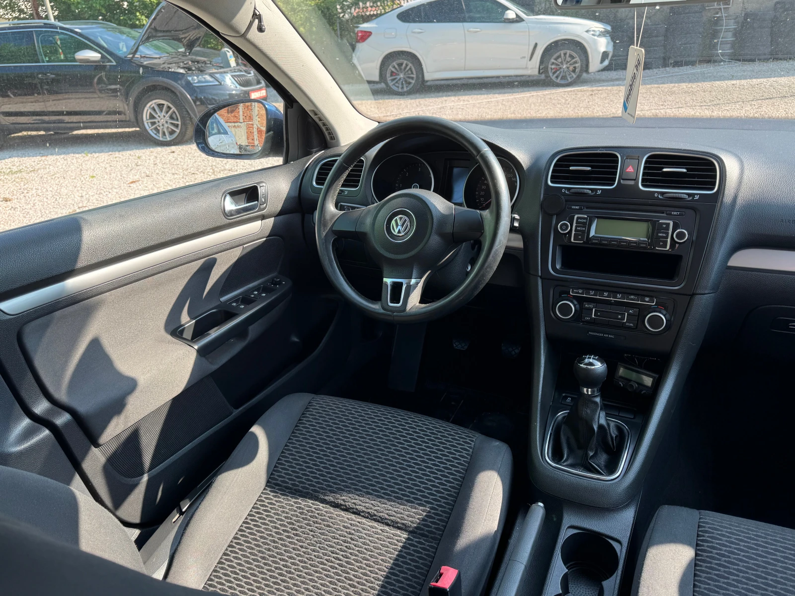 VW Golf 1.6TDI-105кс., снимка 10 - Автомобили и джипове - 55303401