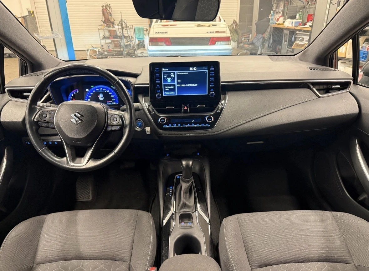 Suzuki Swace 1.8 hybrid 122к.с, снимка 4 - Автомобили и джипове - 55483457