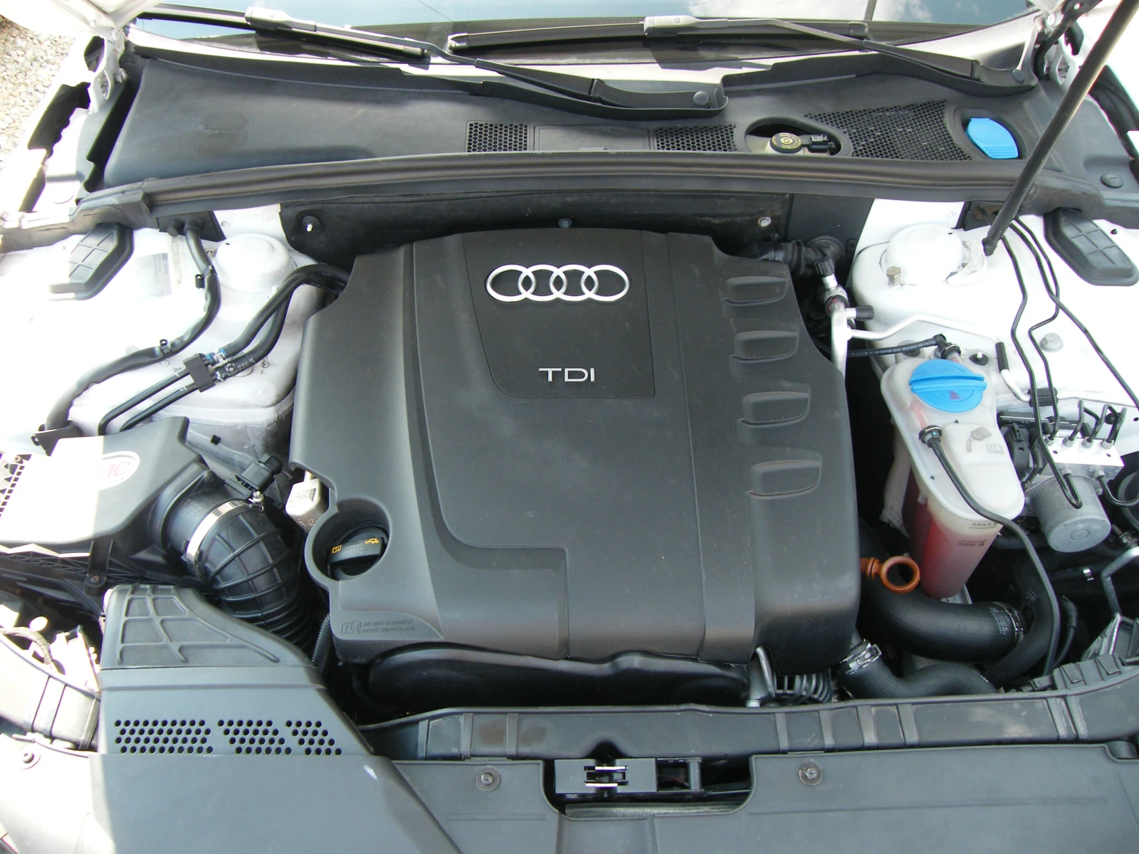 Audi A4 2.0 TDI S-LINE, снимка 15 - Автомобили и джипове - 55586935