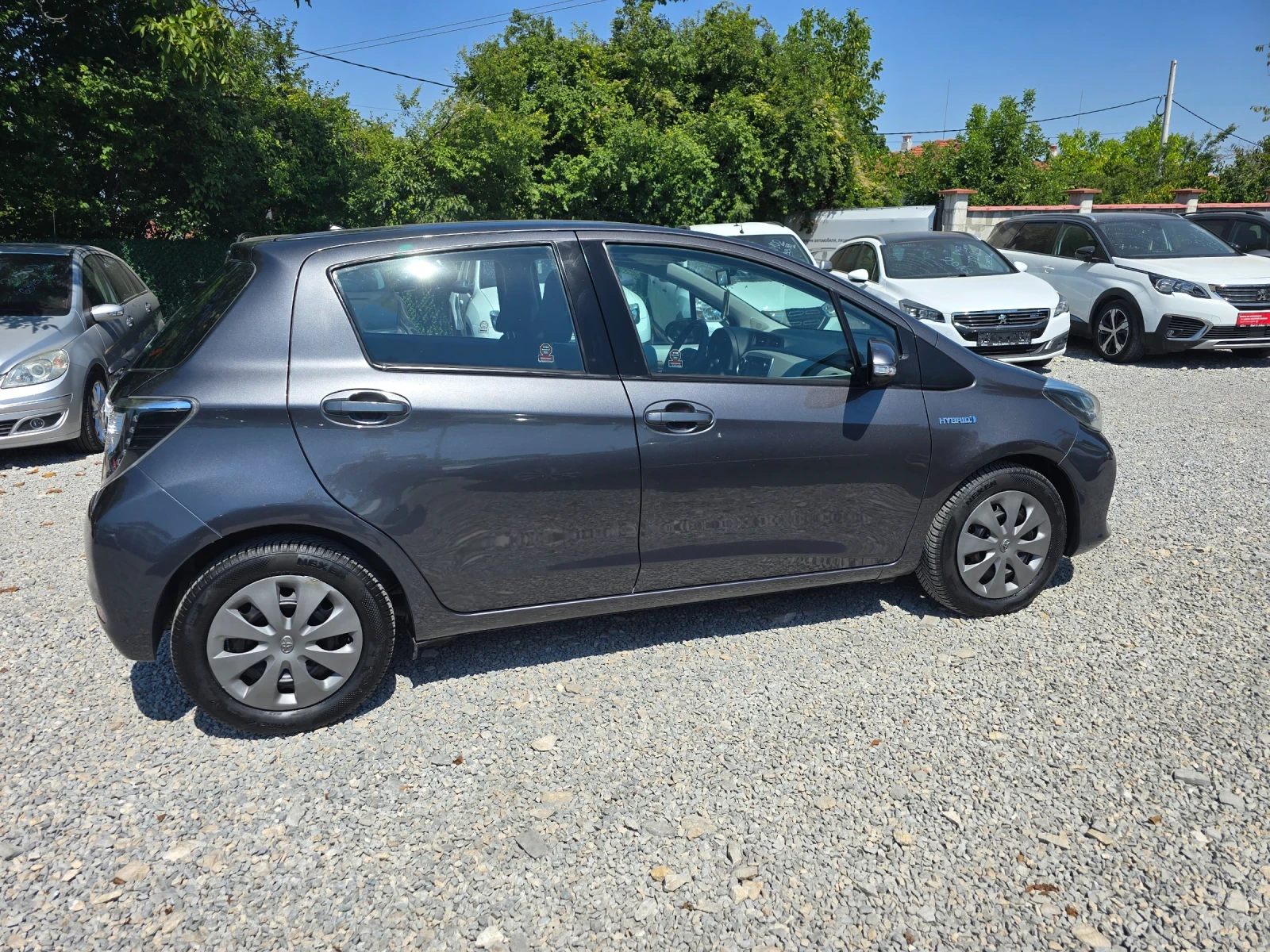 Toyota Yaris 1.5HYBRID-AВТОМАТИК-НАВИГАЦИЯ, снимка 7 - Автомобили и джипове - 55724362
