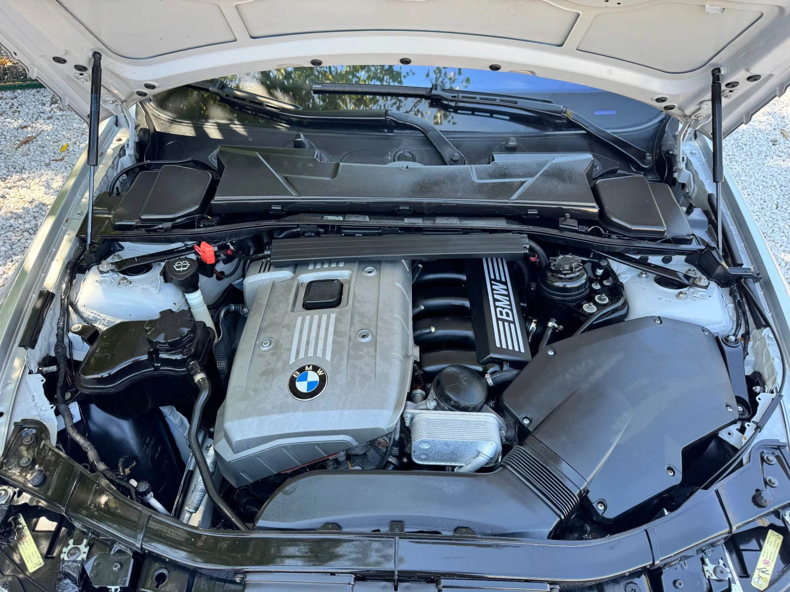BMW 325 IX, снимка 16 - Автомобили и джипове - 55739378