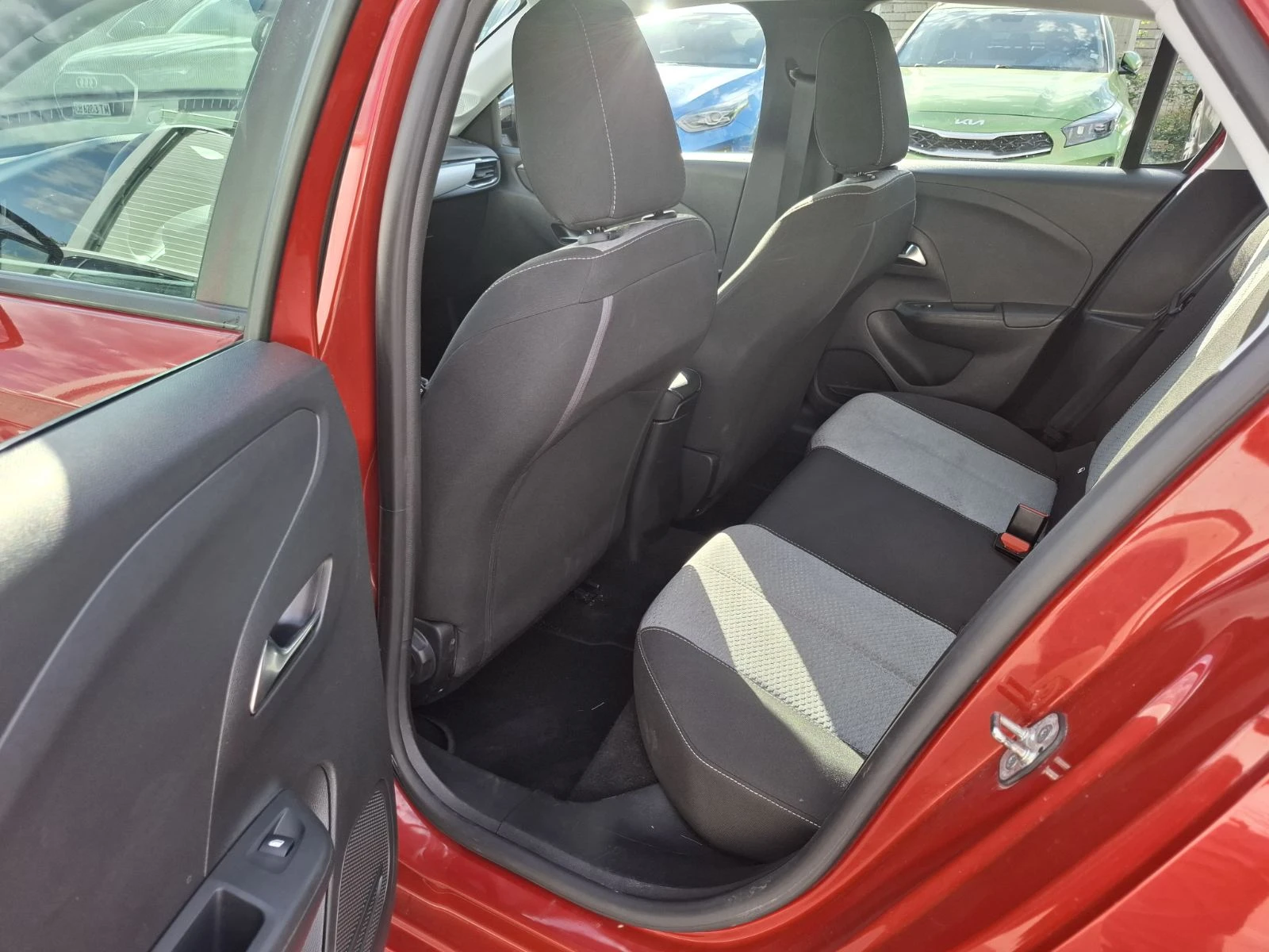 Opel Corsa 1.2 Edition, снимка 7 - Автомобили и джипове - 56111436