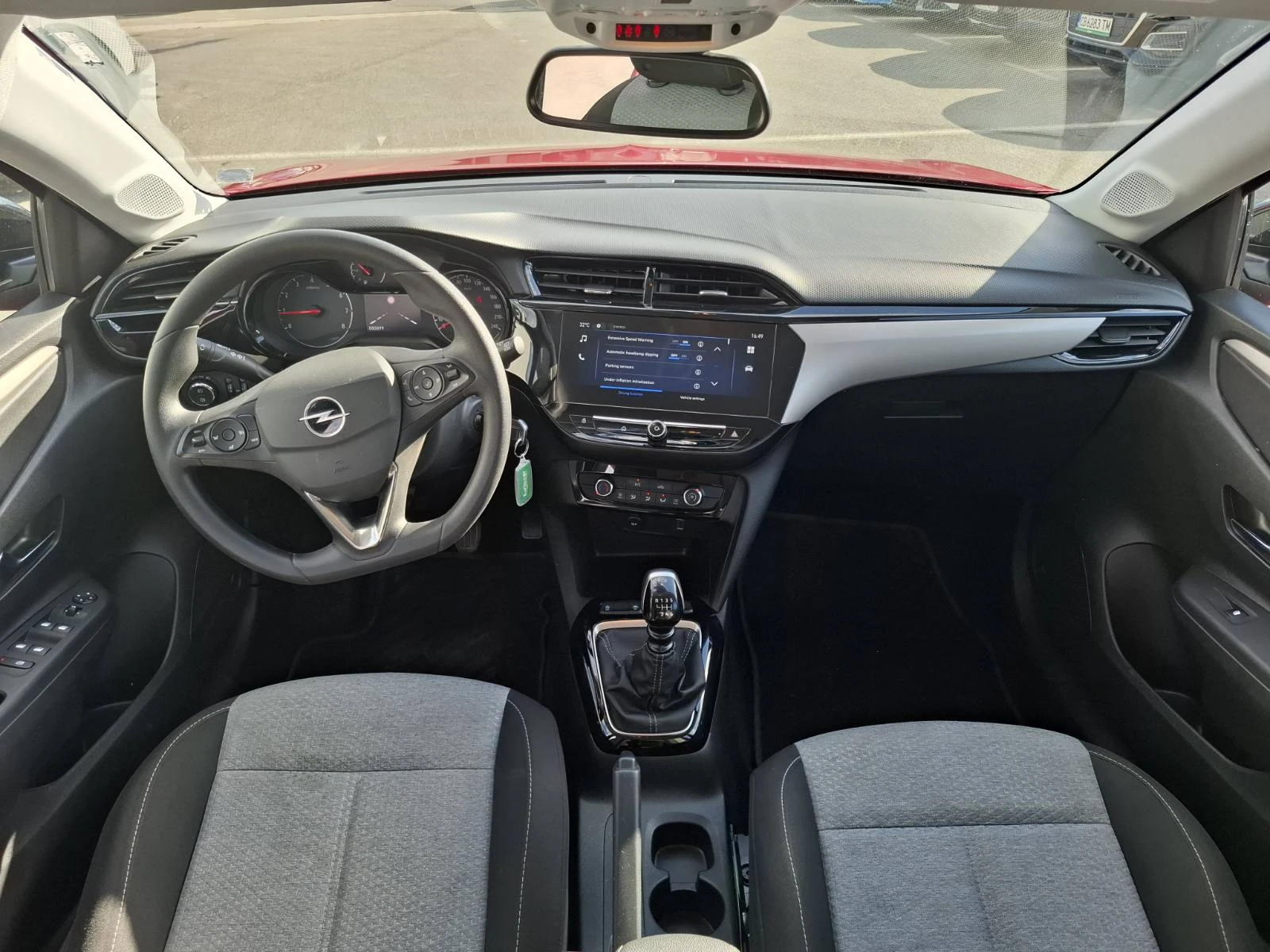 Opel Corsa 1.2 Edition, снимка 8 - Автомобили и джипове - 56111436
