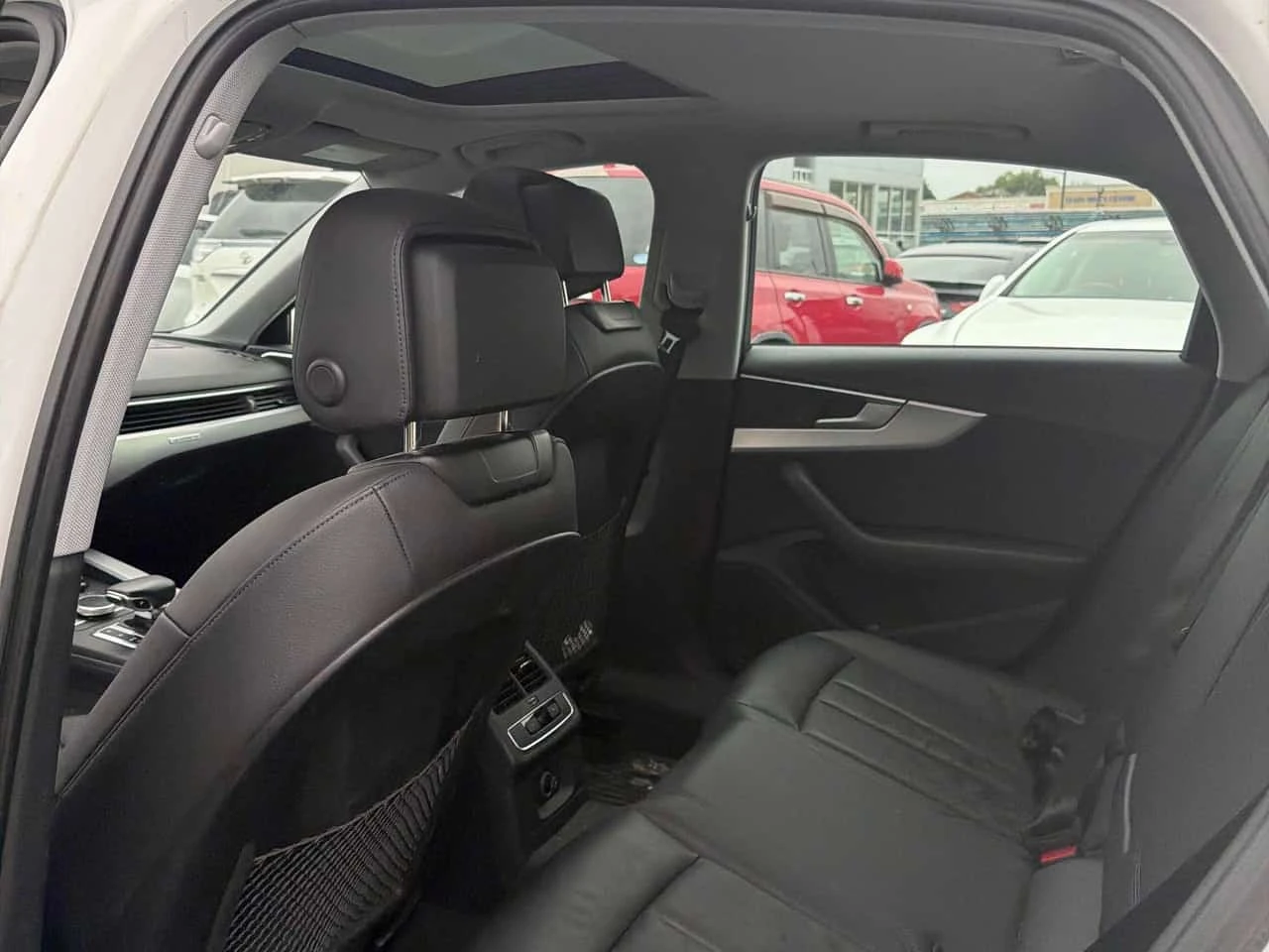 Audi A4 * Progressiv * CARFAX * ОПЦИЯ ЗА ФИНАНСИРАНЕ * , снимка 11 - Автомобили и джипове - 56322932
