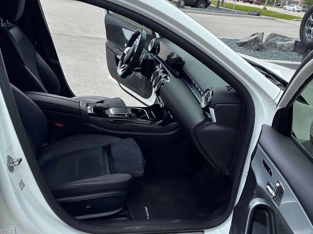 Mercedes-Benz A 35 * AMG * CARFAX * ����� �� ����������� | Mobile.bg � ����������� 12