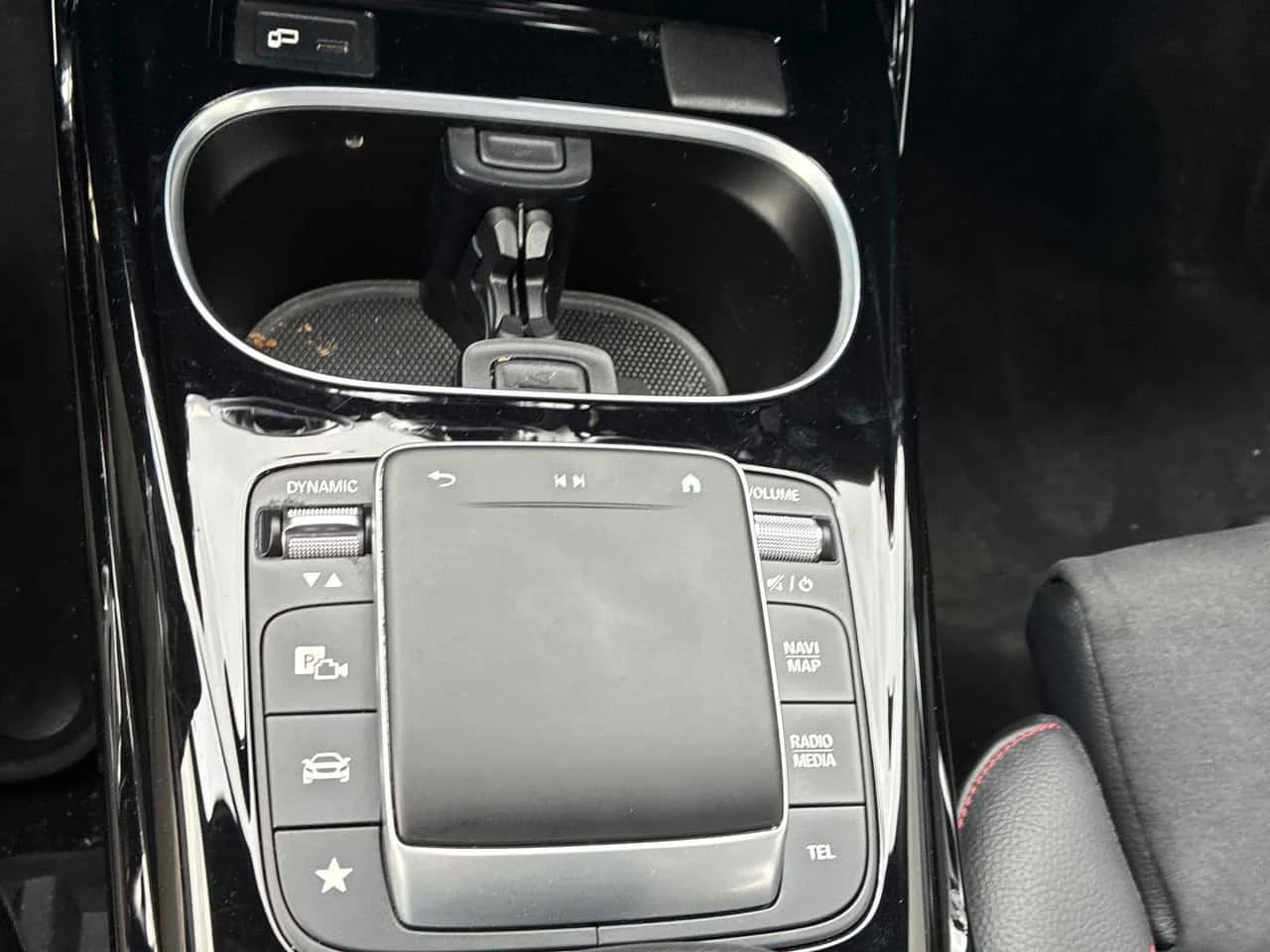 Mercedes-Benz A 35 * AMG * CARFAX * ����� �� ����������� | Mobile.bg � ����������� 15