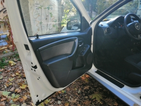 Dacia Duster 1.5 DCI N1 4X4, снимка 9