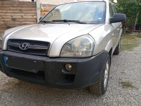 Hyundai Tucson 2.0 клима  гаражен  | Auto.bg — изображение 13