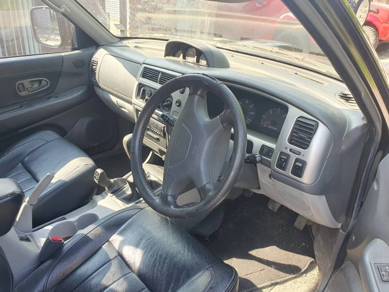 Mitsubishi Pajero sport 2.5TD, снимка 3 - Автомобили и джипове - 46833954