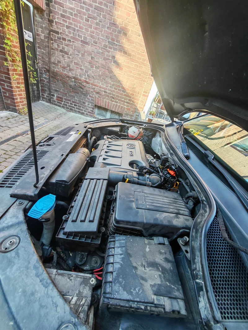 VW Tiguan, снимка 5 - Автомобили и джипове - 51864737