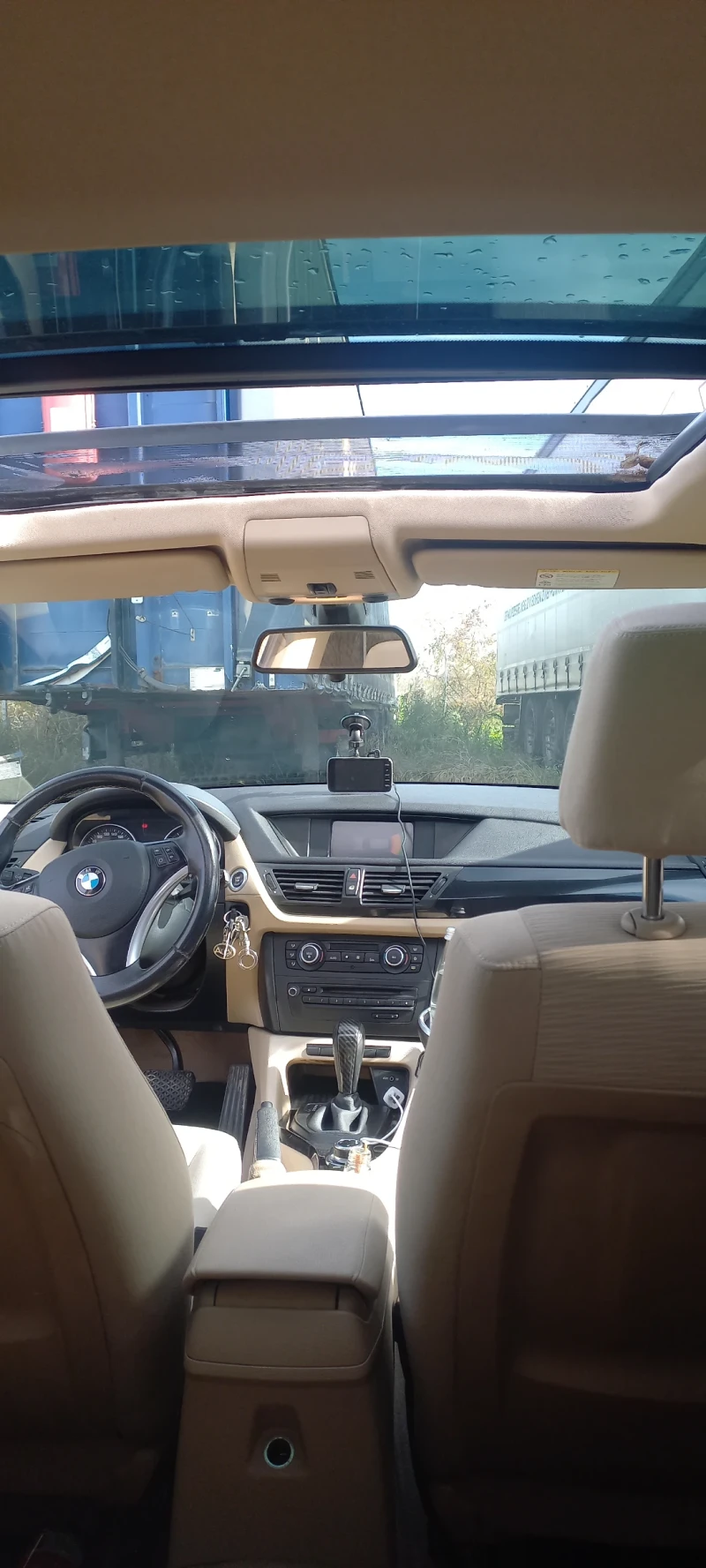 BMW X1, снимка 3 - Автомобили и джипове - 52273321