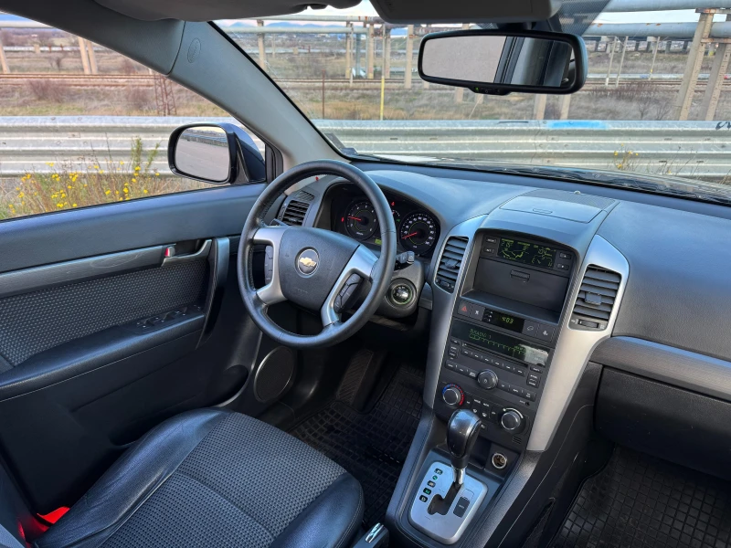 Chevrolet Captiva, снимка 17 - Автомобили и джипове - 52805153