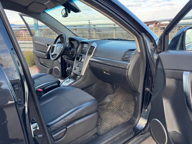 Chevrolet Captiva, снимка 10 - Автомобили и джипове - 52805153