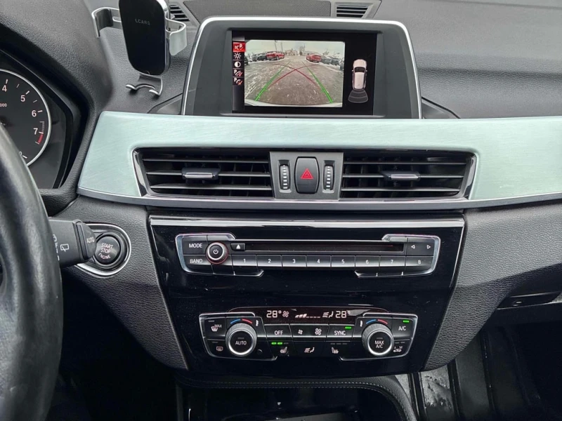 BMW X1 2016 XDRIVE * БЕЗ ПЪРВОНАЧАЛНА ВНОСКА* , снимка 9 - Автомобили и джипове - 52951402