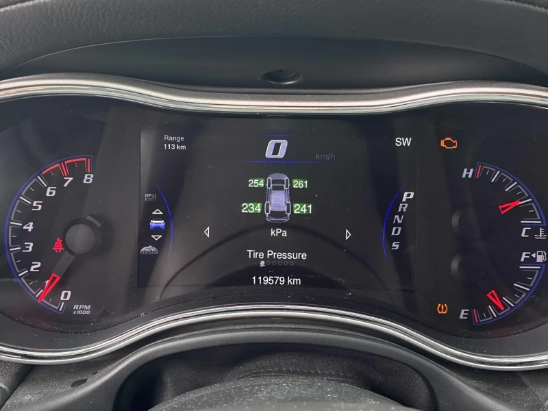 Jeep Grand cherokee SRT8* PANO* KEYLESS/DISTRONIC, снимка 10 - Автомобили и джипове - 53480001