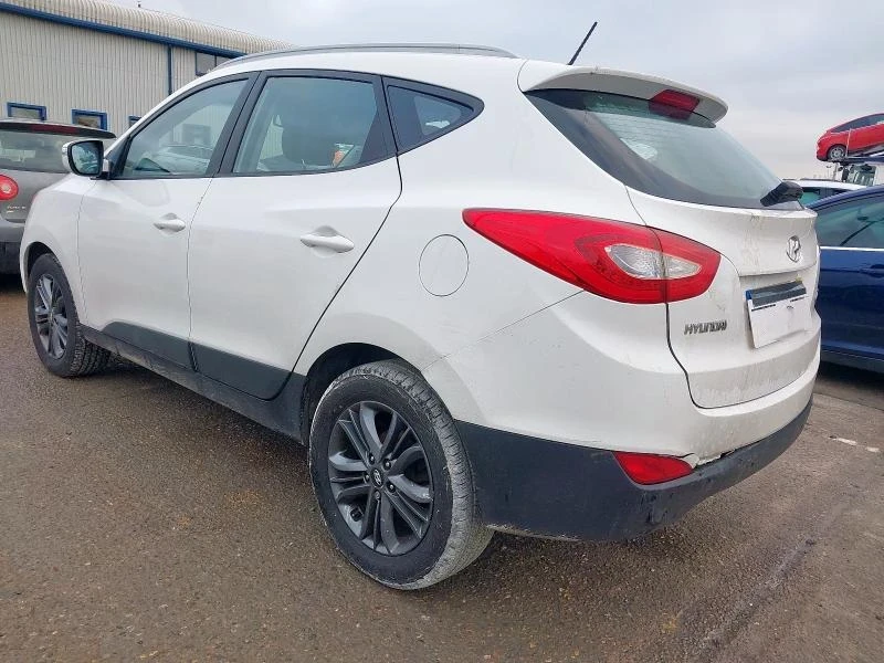 Hyundai IX35, снимка 4 - Автомобили и джипове - 53432250