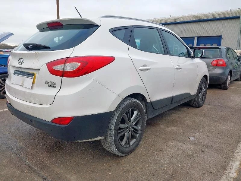 Hyundai IX35, снимка 3 - Автомобили и джипове - 53432250