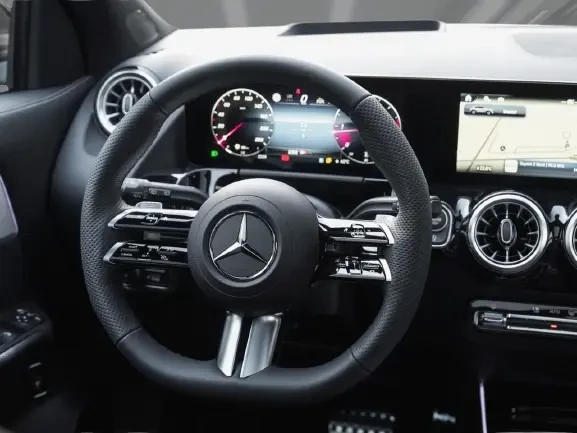 Mercedes-Benz GLA 220 d 4Matic = AMG Line = Advanced Plus Гаранция, снимка 6 - Автомобили и джипове - 53618154