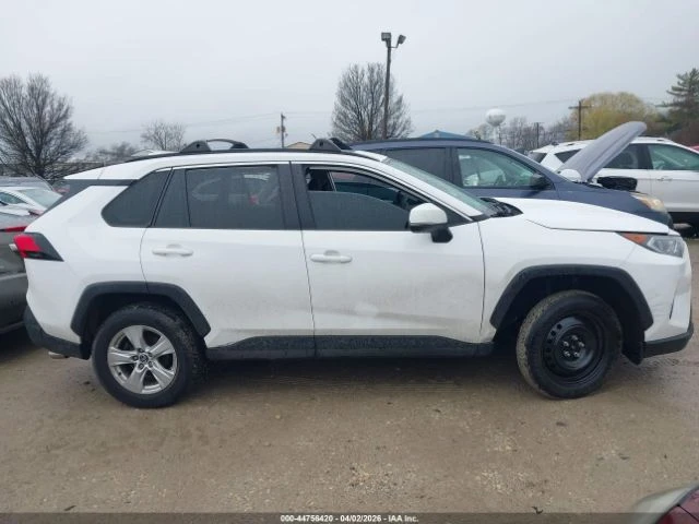Toyota Rav4 HYBRID XLE, снимка 13 - Автомобили и джипове - 54650720