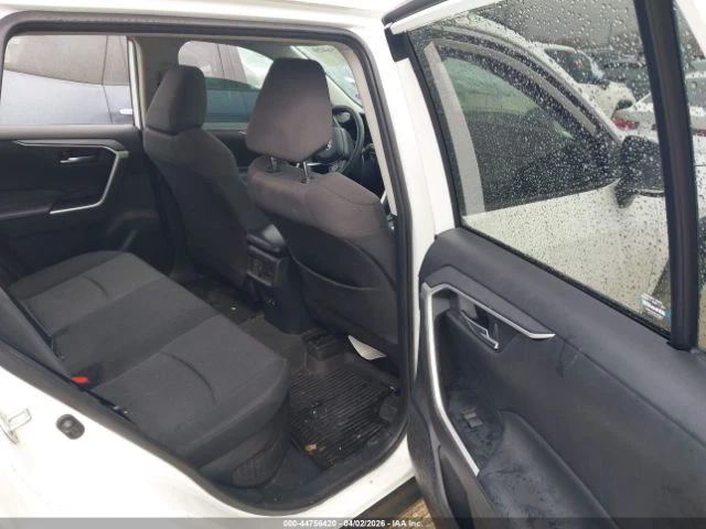 Toyota Rav4 HYBRID XLE, снимка 8 - Автомобили и джипове - 54650720