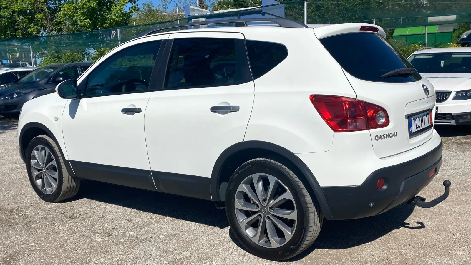 Nissan Qashqai 2.0-4x4-Keyless-Panorama - изображение 6
