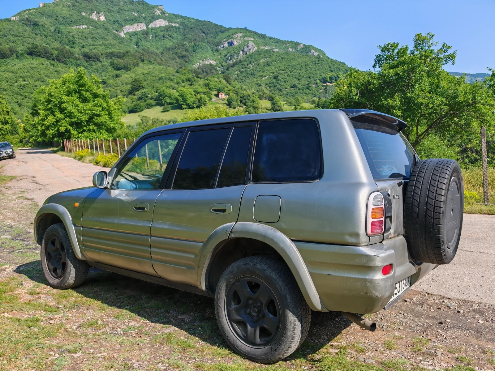 Toyota Rav4  - изображение 5