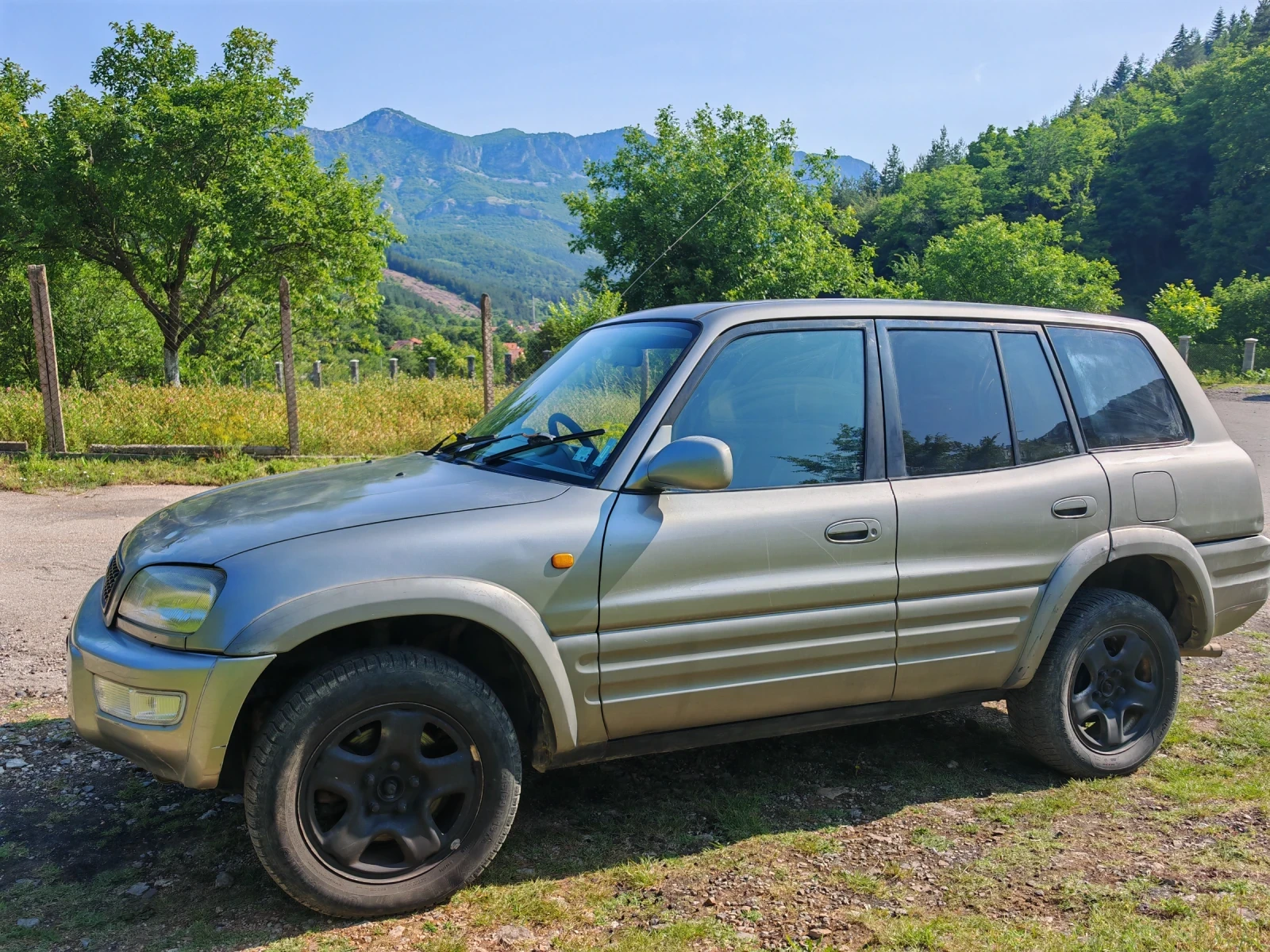 Toyota Rav4  - изображение 4