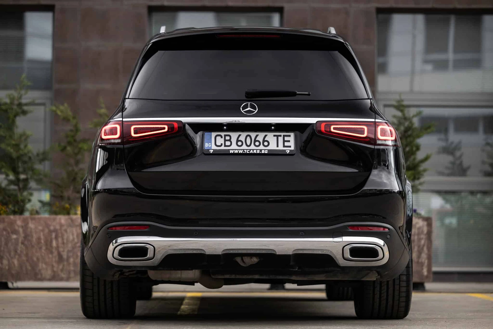 Mercedes-Benz GLS 400 * 4MATIC* AMG ПАКЕТ * 360  КАМЕРА * BURMESTER *  - изображение 5