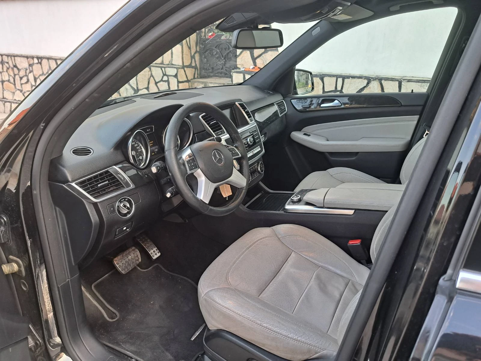 Mercedes-Benz ML 350 Швейцария докаран на ход - изображение 6