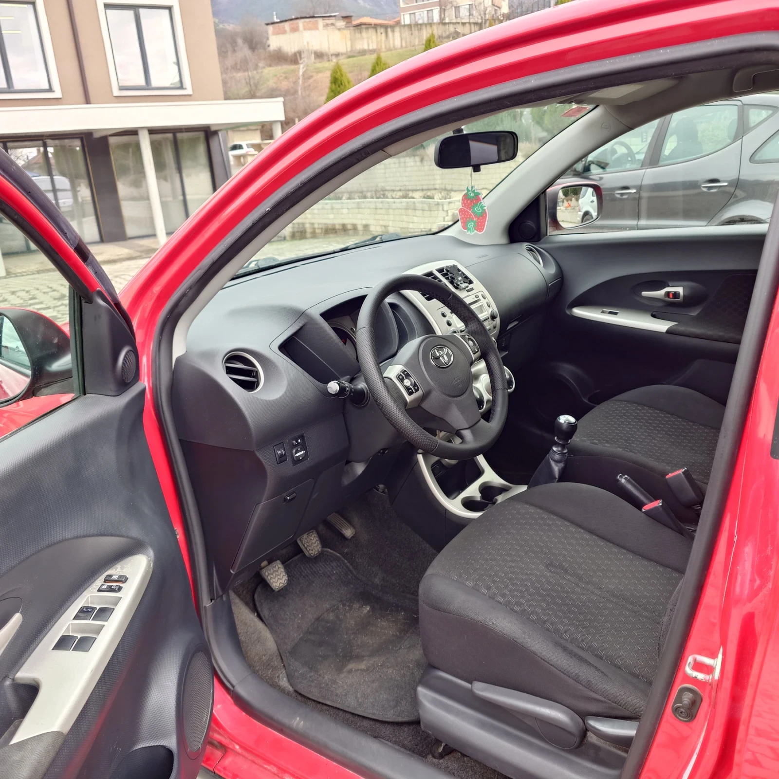 Toyota Urban Cruiser 1.3I | Mobile.bg � ����������� 5