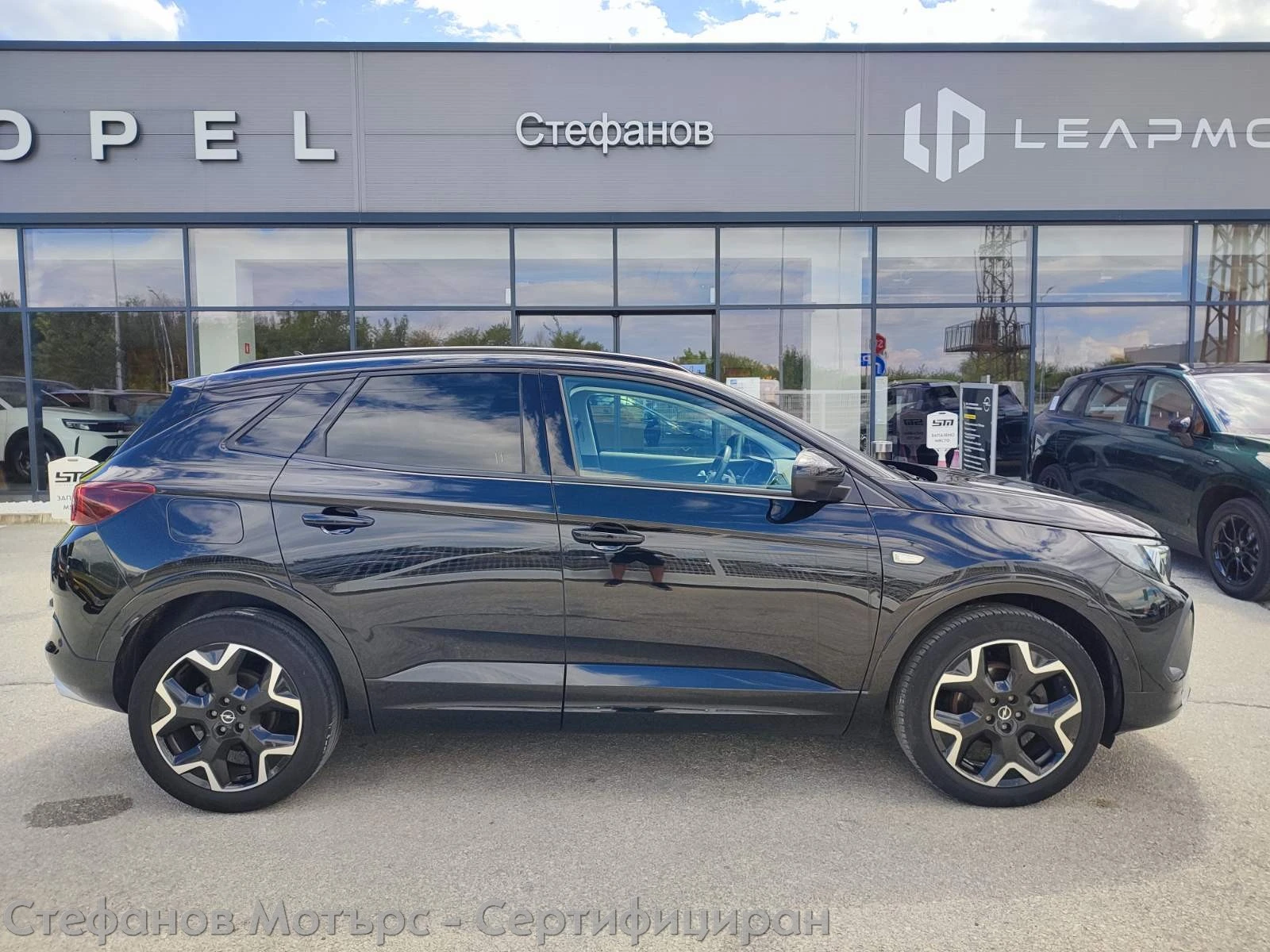 Opel Grandland X Ultimate 1.5 Diesel (130hp) AT8, снимка 5 - Автомобили и джипове - 55386595