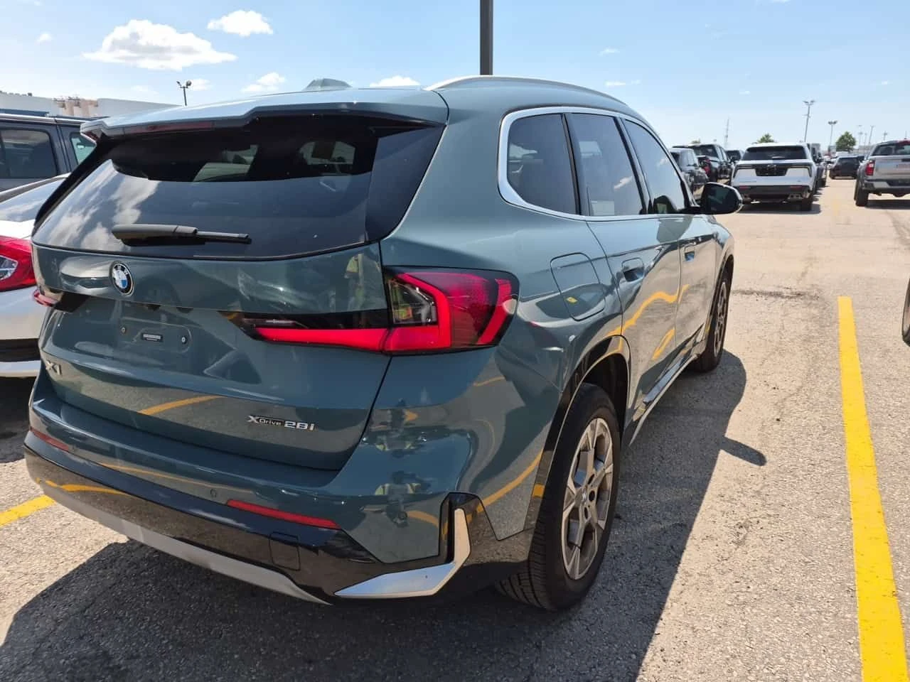 BMW X1 * XDRIVE28I * CARFAX * БЕЗ ПЪРВОНАЧАЛНА ВНОСКА, снимка 3 - Автомобили и джипове - 55475832