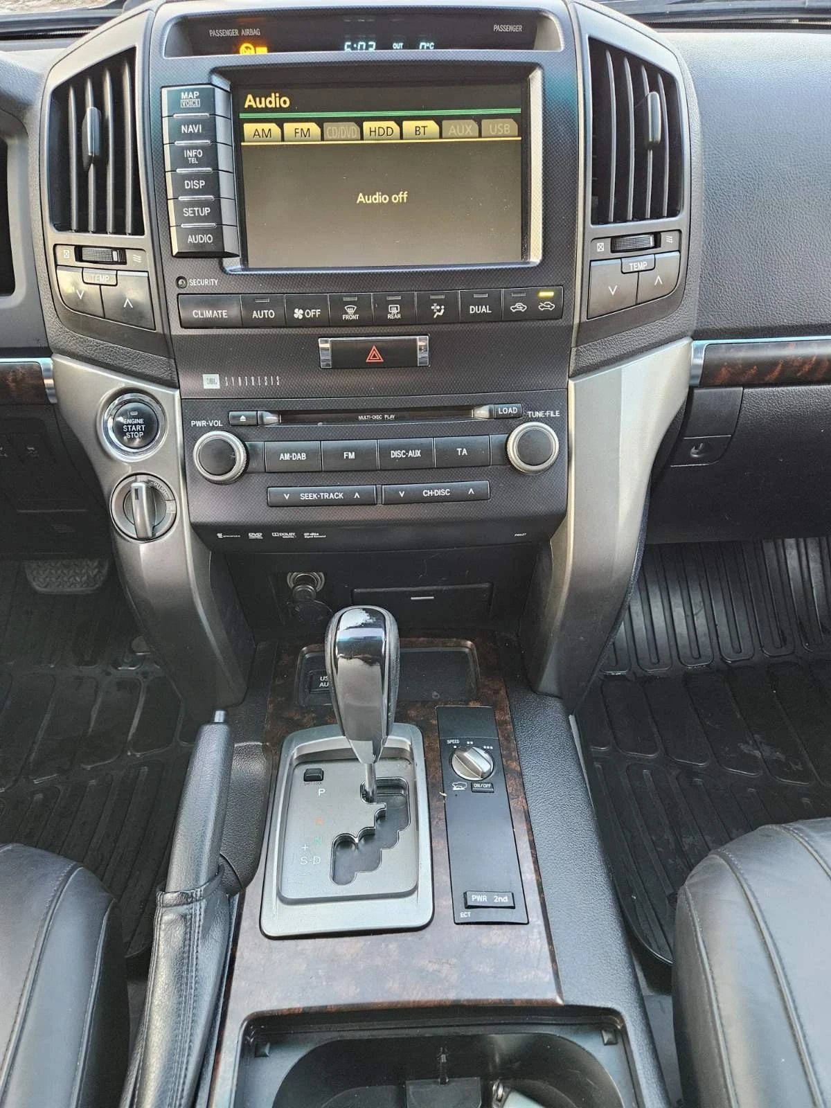 Toyota Land cruiser J200, снимка 12 - Автомобили и джипове - 55601342