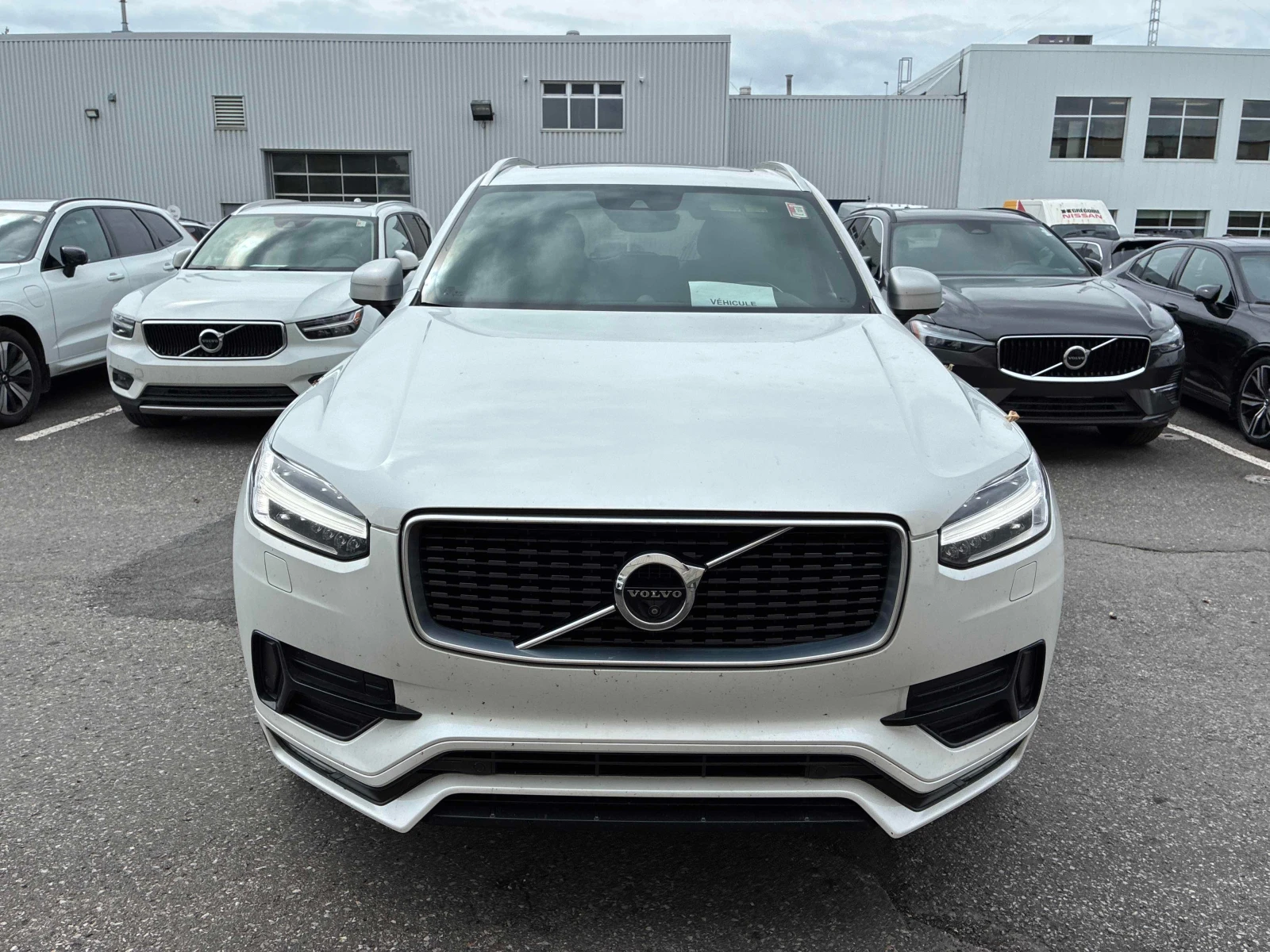 Volvo Xc90  R Design Recharge / CARFAX / DISTRONIK / MEMORY, снимка 2 - Автомобили и джипове - 55999384