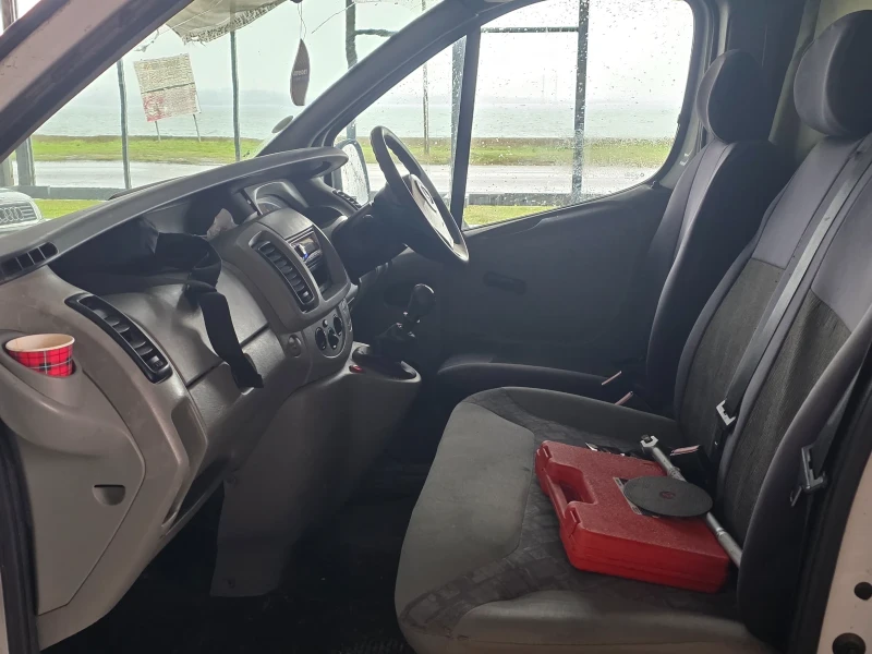 Opel Vivaro 1.9, снимка 4 - Бусове и автобуси - 53306319