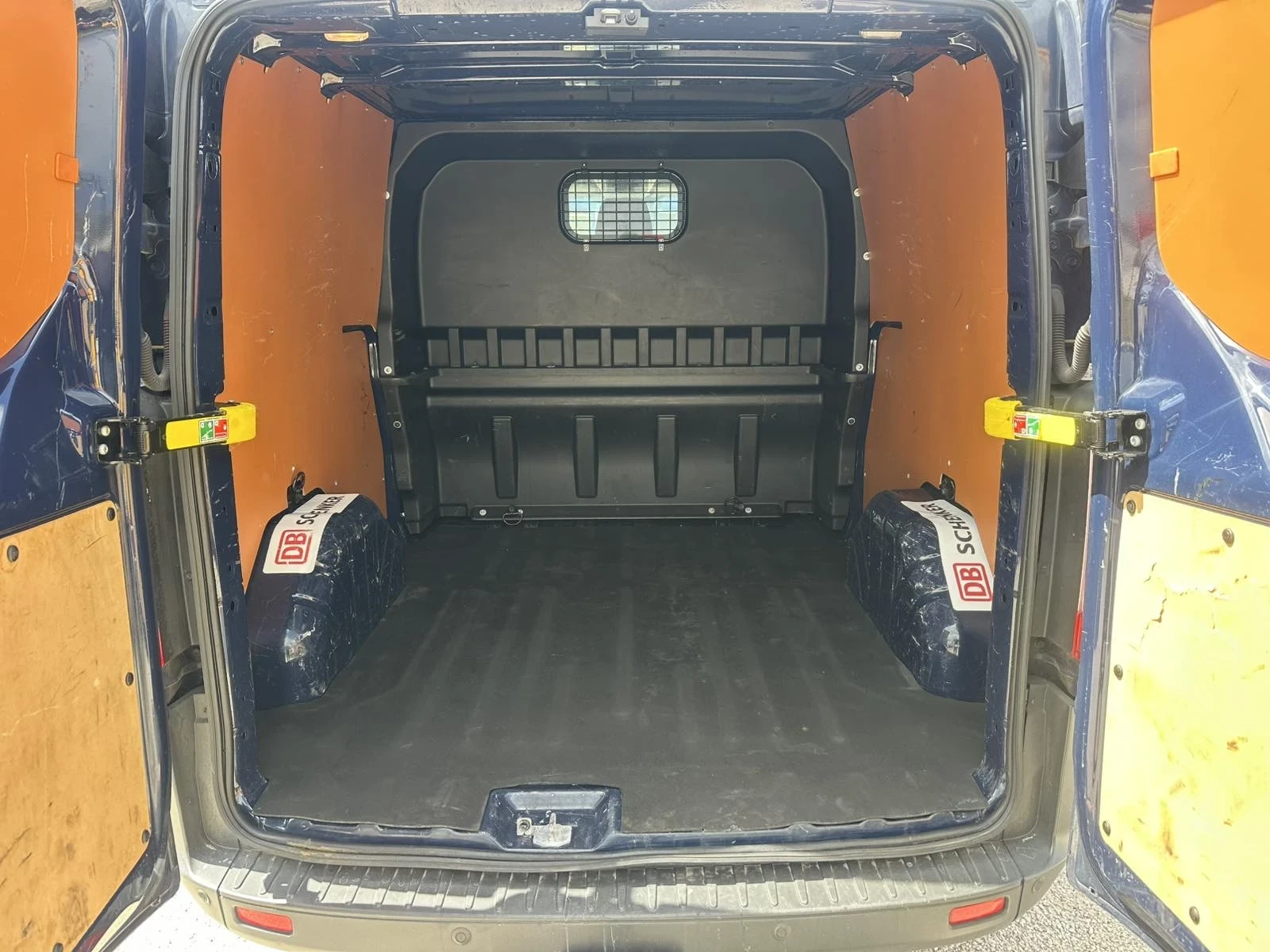 Ford Transit Custom, снимка 11 - Бусове и автобуси - 54181218