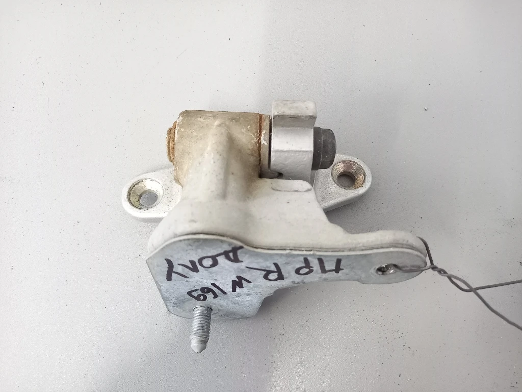 Панта врата предна дясна долна Мерцедес А180 W169 