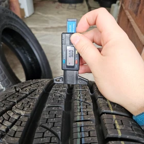 Гуми Зимни 225/50R17, снимка 4