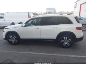 Mercedes-Benz EQB 300 SUV* 4MATIC* ДИСТРОНИК* 360* ШИБИДАХ* ПОДГРЕВИ, снимка 13