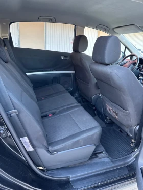 Toyota Corolla verso 2.2 D4D / Регистрирана , снимка 9