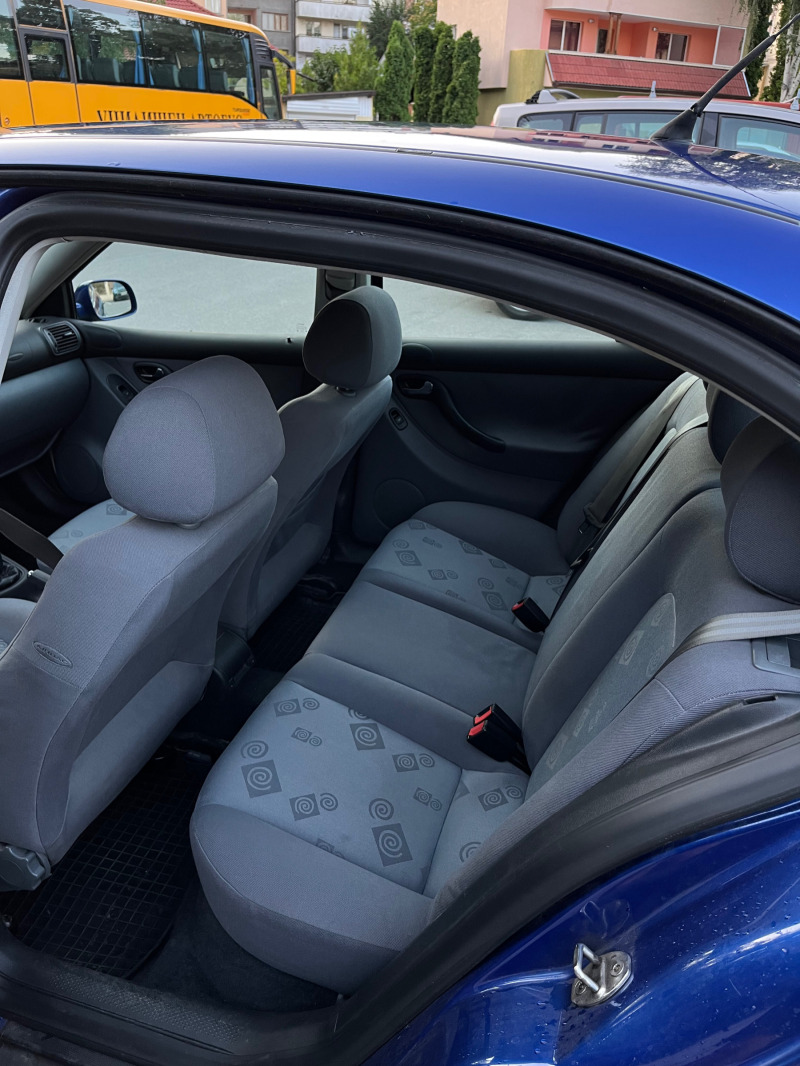 Seat Leon 1.9 TDI 110, снимка 8 - Автомобили и джипове - 46400688