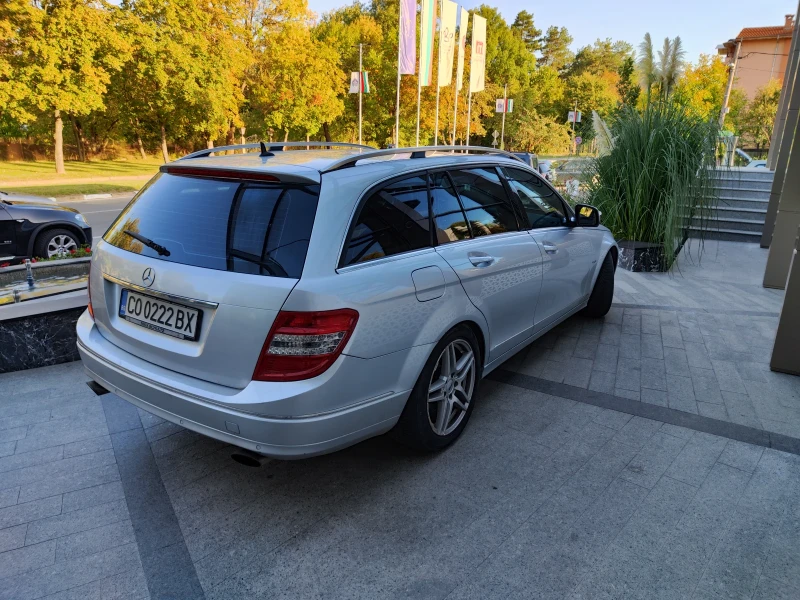 Mercedes-Benz C 320, снимка 5 - Автомобили и джипове - 48712279