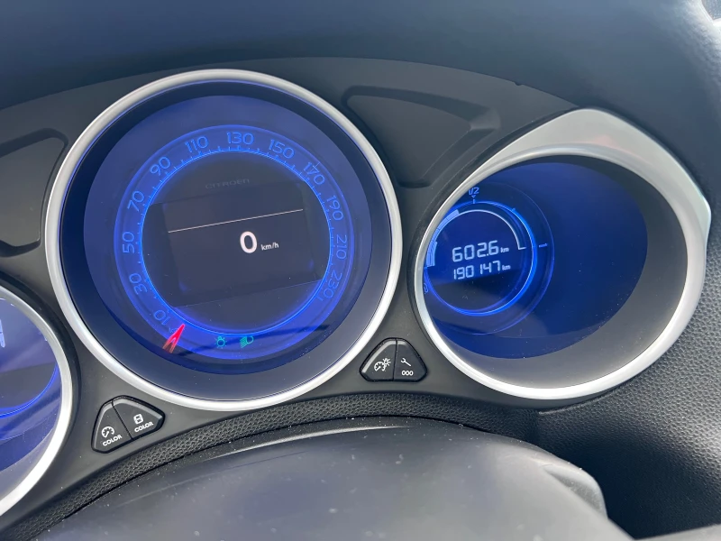 Citroen C4 2.0HDI Швейцария DS, снимка 16 - Автомобили и джипове - 48829364