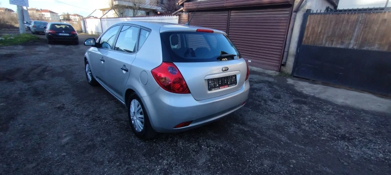 Kia Ceed 1.4i ГАЗ фабрична, снимка 5 - Автомобили и джипове - 48927482