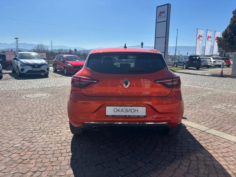 Renault Clio TCe 90 CVT, снимка 8 - Автомобили и джипове - 49391123