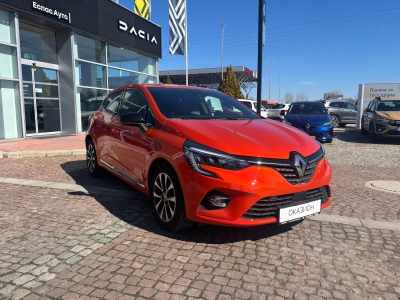 Renault Clio TCe 90 CVT, снимка 4 - Автомобили и джипове - 49391123